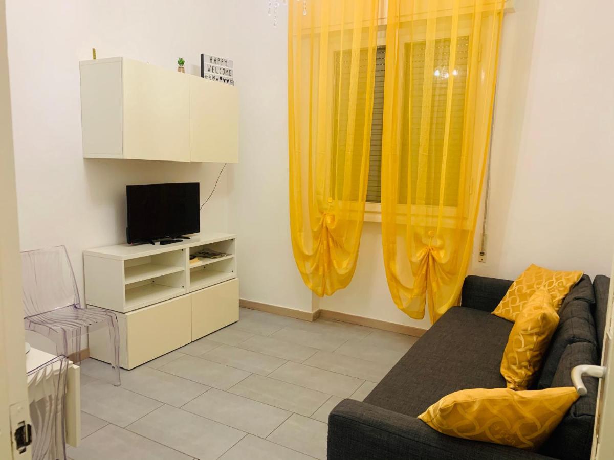 Casa Martina Appartement Viareggio Buitenkant foto