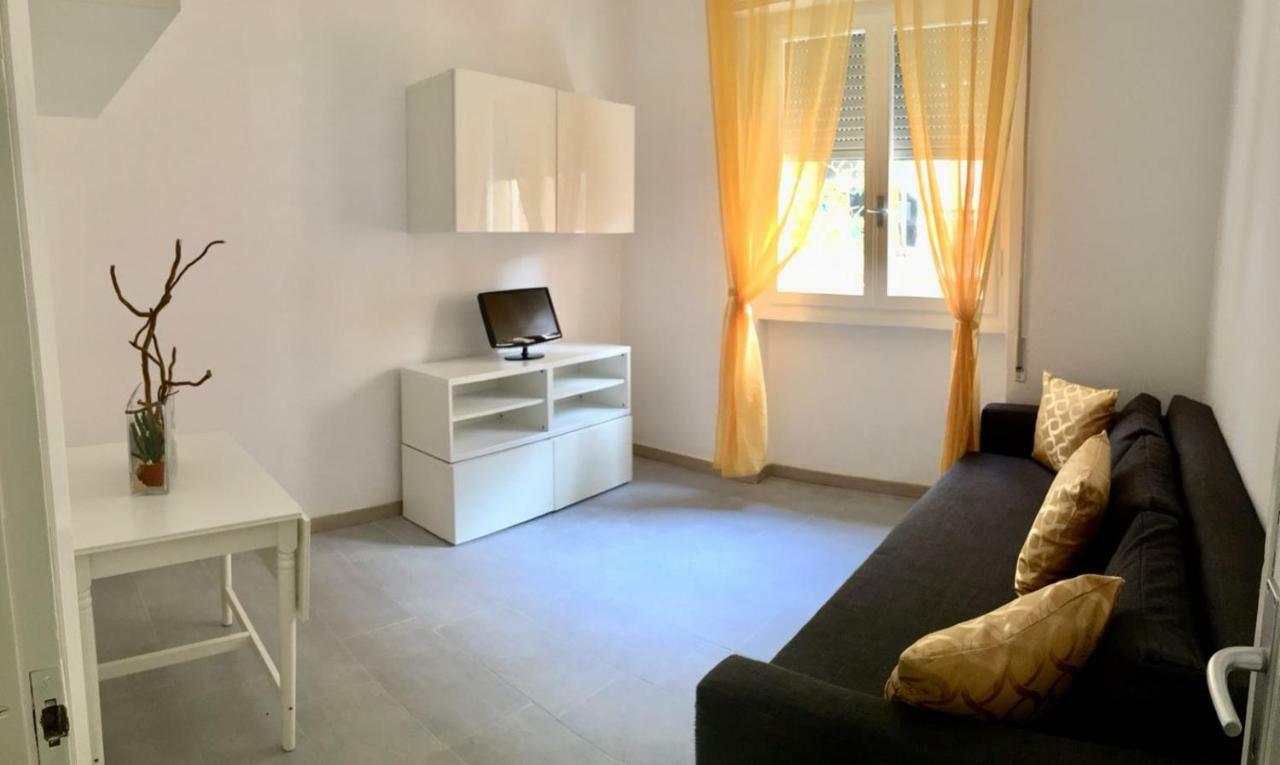 Casa Martina Appartement Viareggio Buitenkant foto